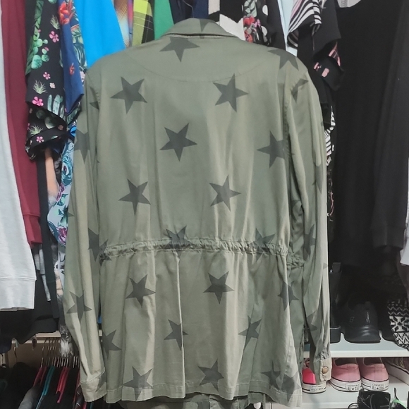 Knox ROSE Green Star Patterned Jacket - Picture 4 of 4